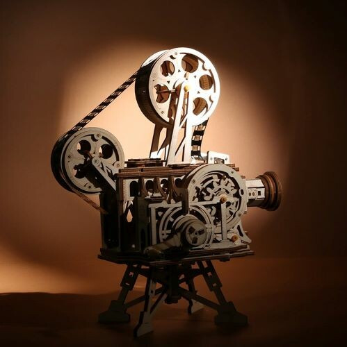 LK601 映写機/動く3Dウッドパズル(フィルム付・手回し投影式)