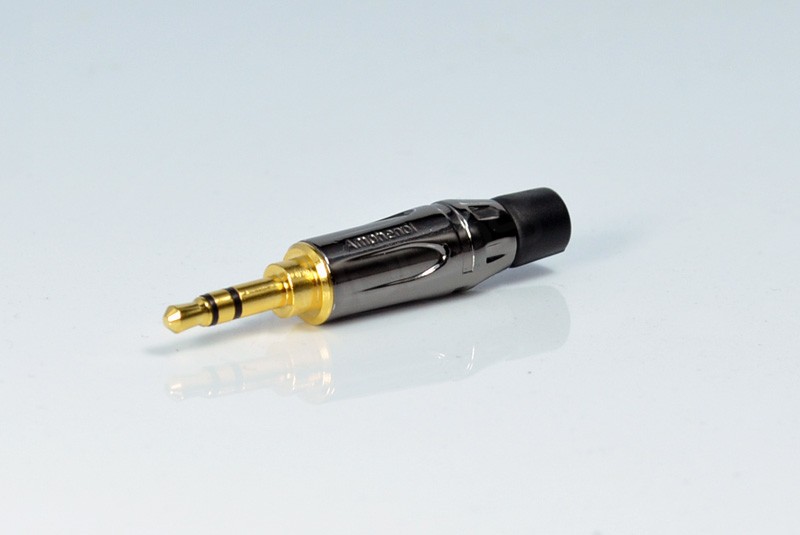 Amphenol KS3PC-AU φ3.5 ステレオプラグ